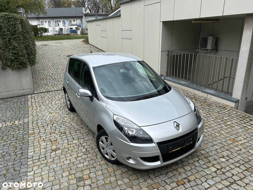 Renault Scenic 1.6 16V 110 Authentique - 4