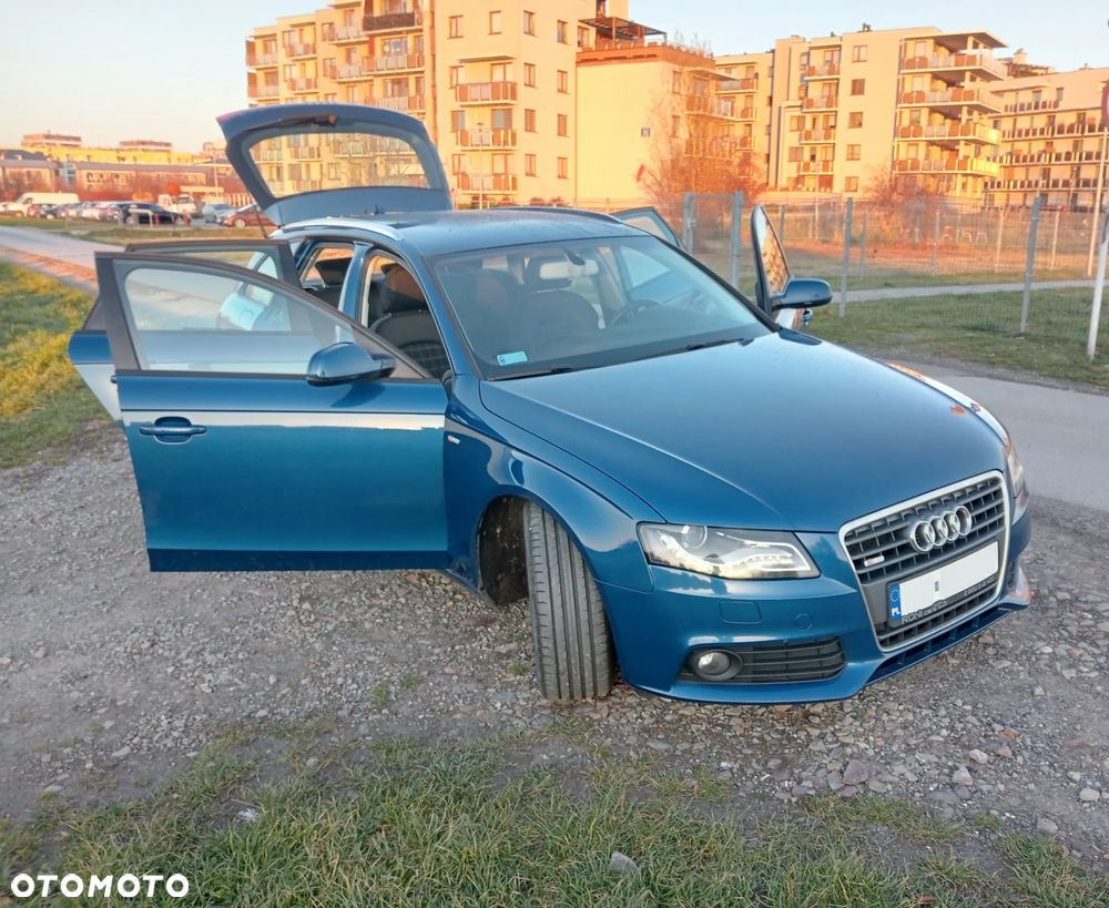 Audi A4 Avant - 16