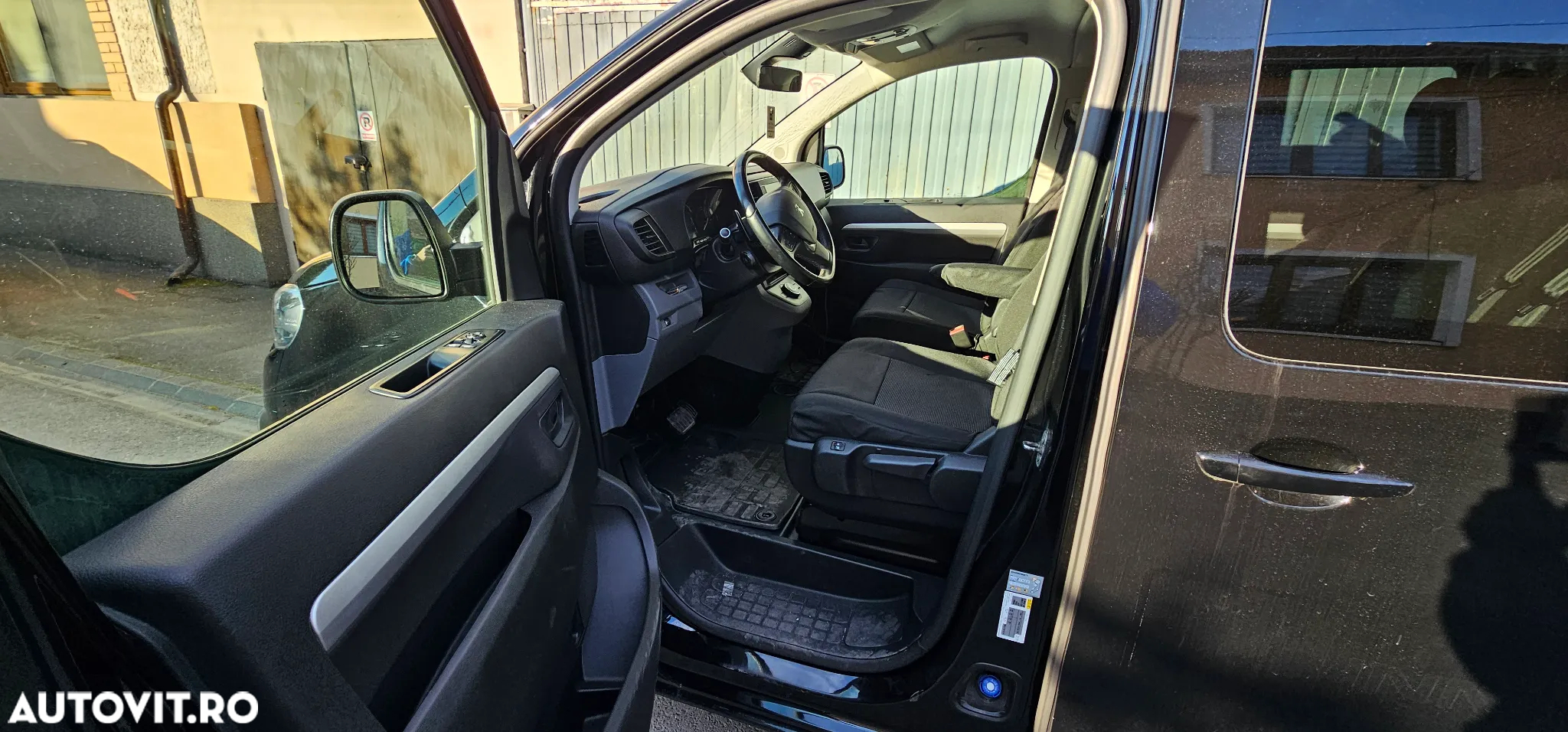 Peugeot Expert 2.0 BlueHDi 180 L3 S&S EAT8 - 8