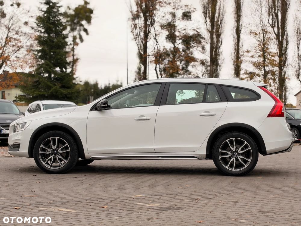 Volvo V60 Cross Country D3 Drive-E Summum - 17