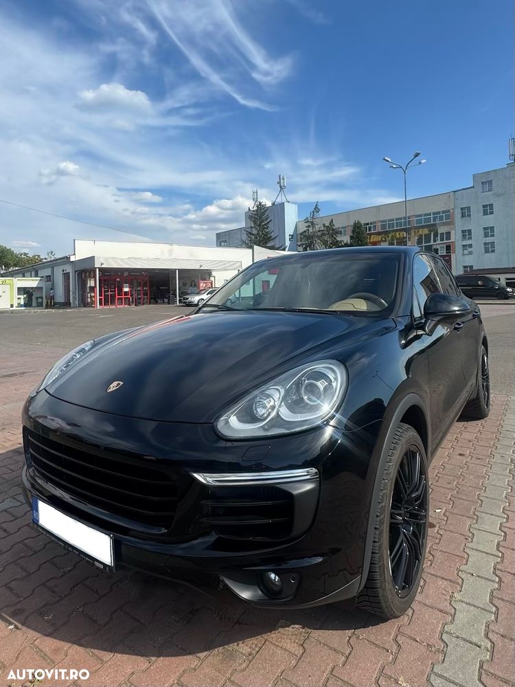 Porsche Cayenne 3.0 L V6 - 3