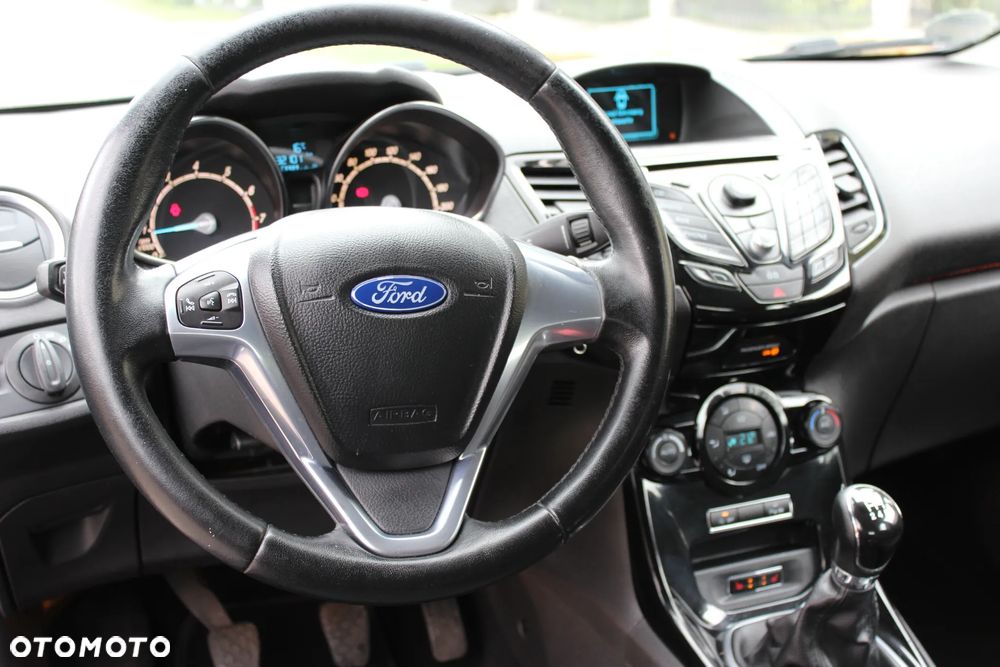 Ford Fiesta 1.0 EcoBoost STart-Stop ST-LINE - 9