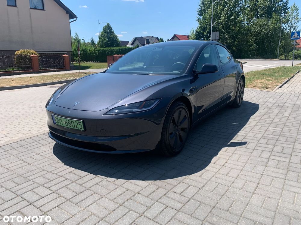 Tesla Model 3 AWD - 8