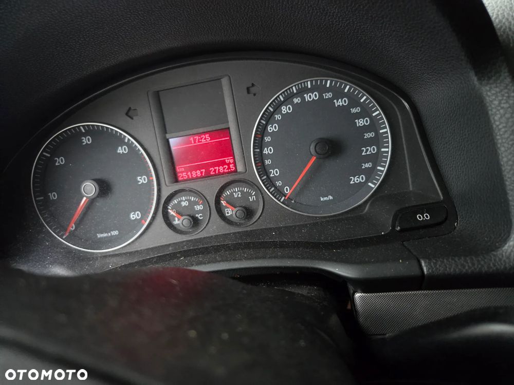 Volkswagen Jetta 2.0 TDI Comfortline - 7