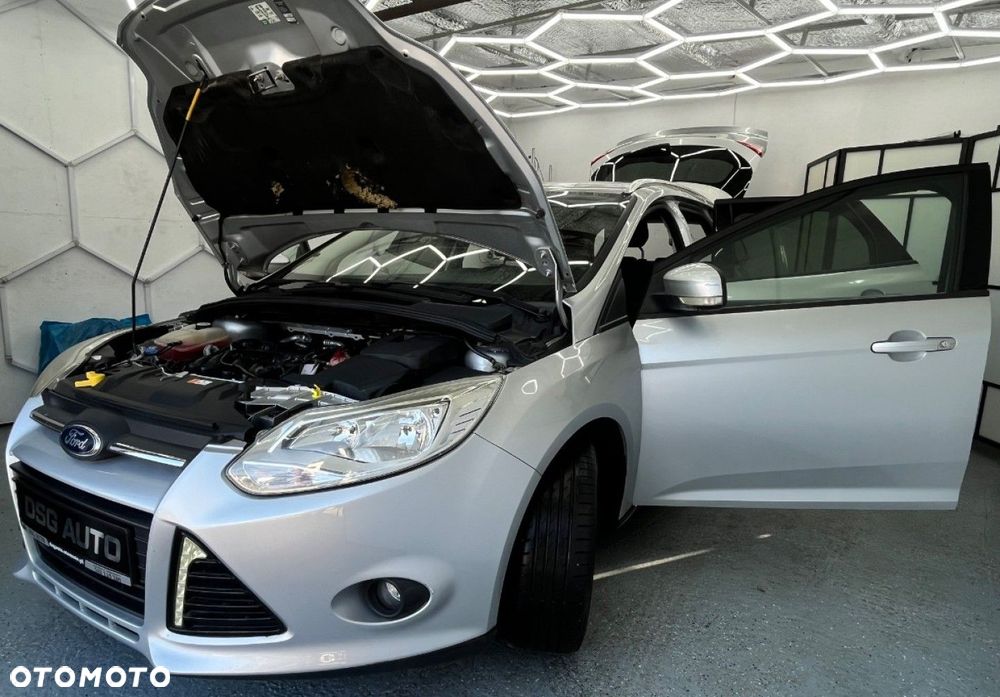 Ford Focus - 34