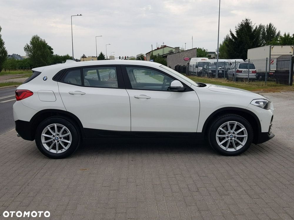 BMW X2 sDrive18d Advantage - 4