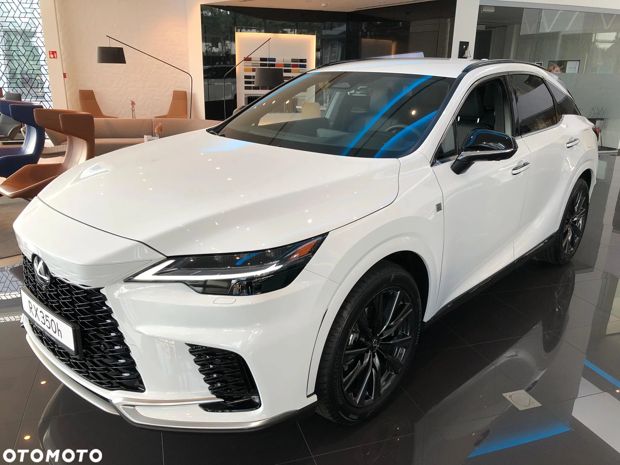 Lexus RX 350h F Sport Design - 3