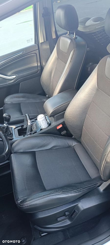 Ford S-Max 2.0 TDCi DPF Titanium - 14