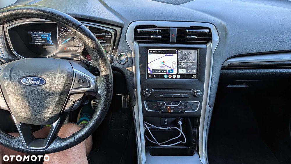 Ford Fusion - 6