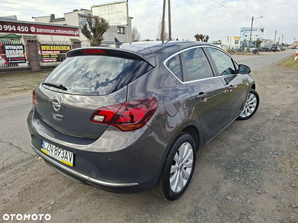 Opel Astra 1.4 Turbo Exklusiv - 12