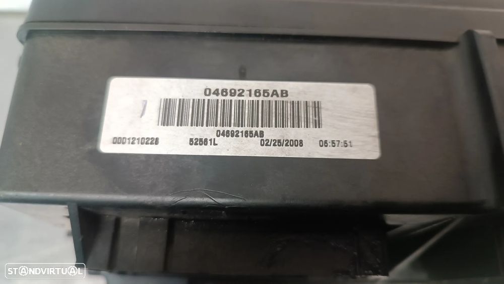 MODULO UCH BCM JEEP GRAND CHEROKEE P04692163AG P04692160AG 04692165AB - 2