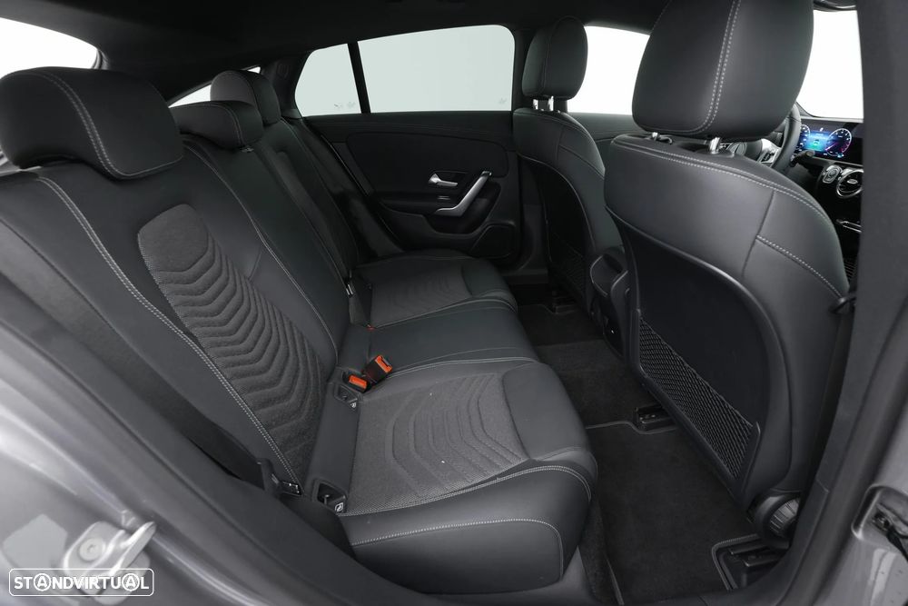 Mercedes-Benz CLA 200 Shooting Brake Progressive Aut. - 28