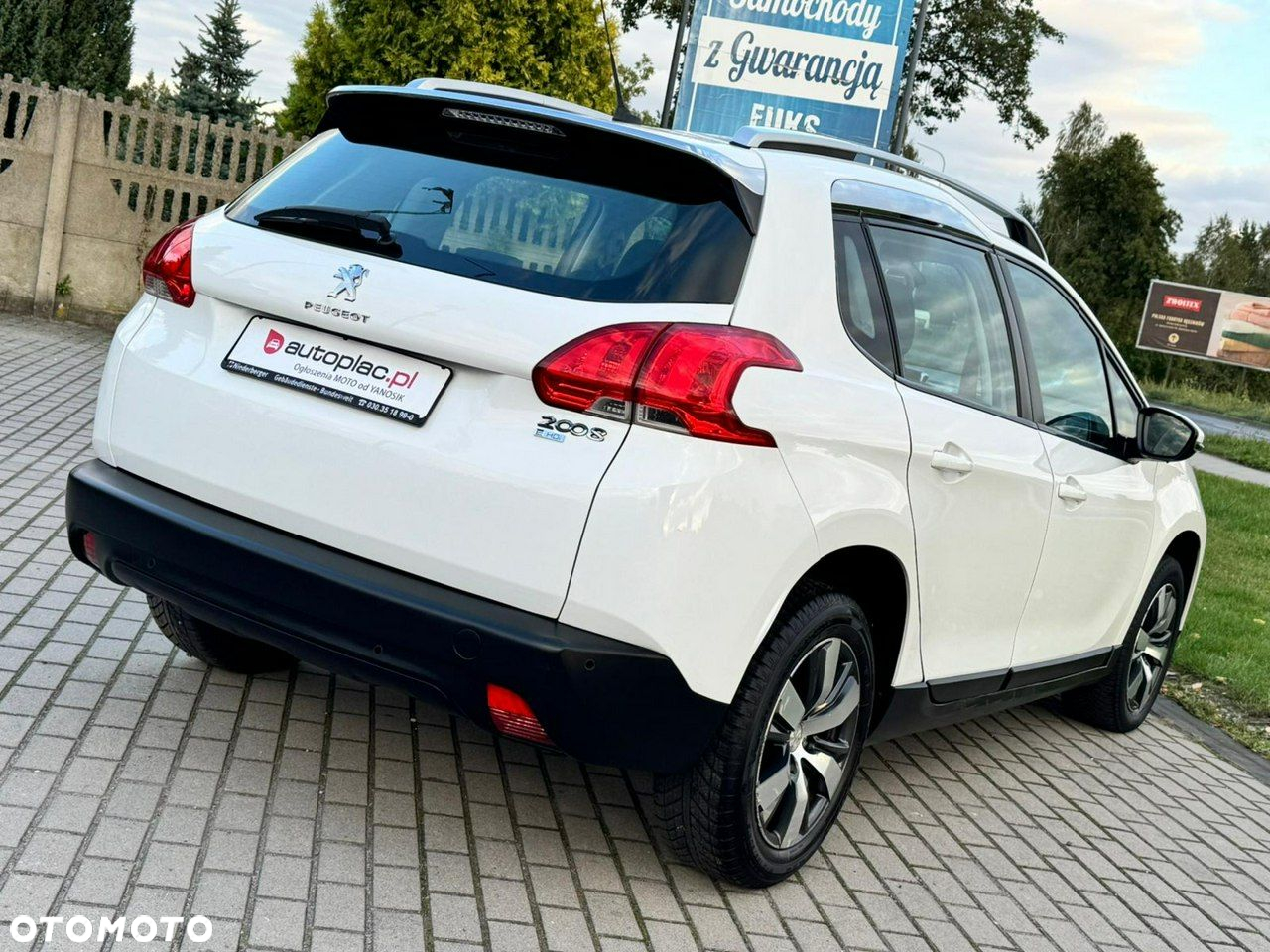 Peugeot 2008 e-HDi FAP 115 STOP & START Business-Line - 9