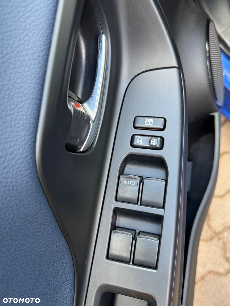 Toyota Yaris Hybrid 100 Selection - 27