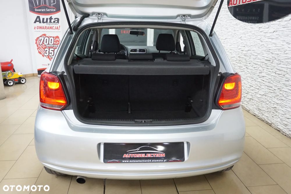 Volkswagen Polo 1.4 16V Comfortline - 14