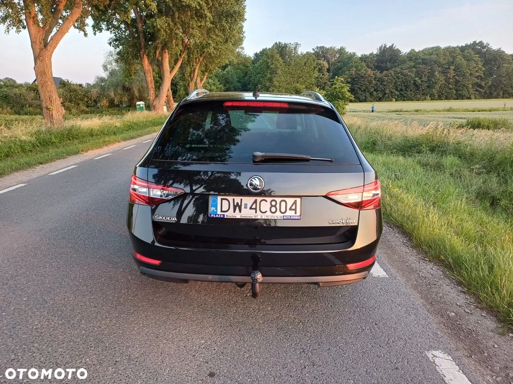 Skoda Superb 2.0 TDI Ambition - 5