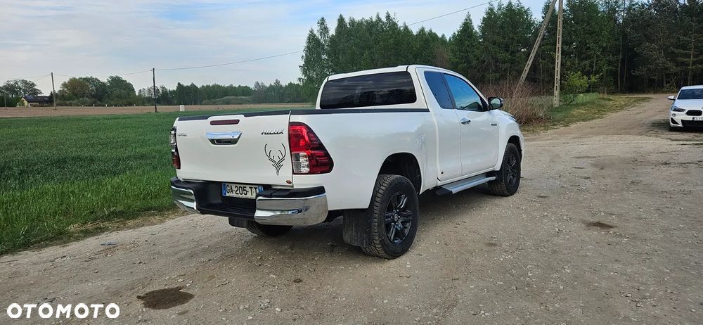 Toyota Hilux - 7