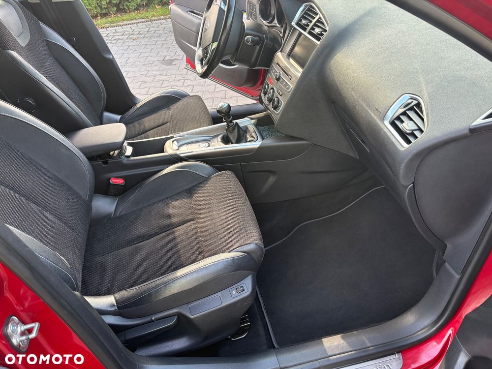 Citroën C4 1.2 PureTech Shine S&S - 24