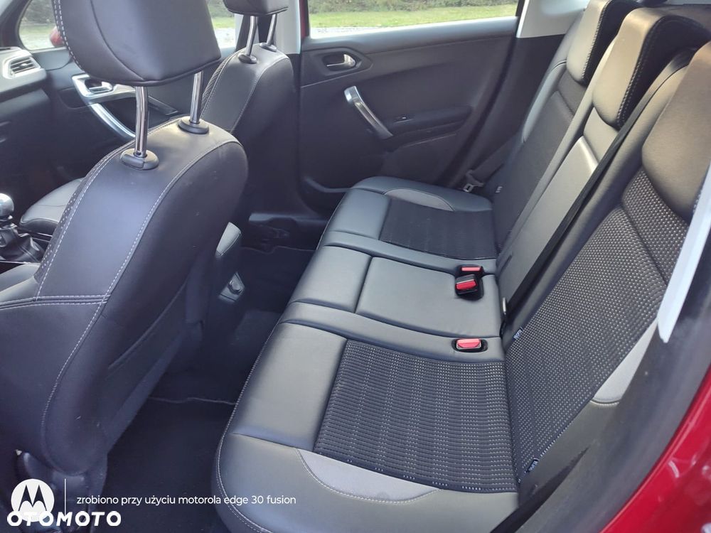 Peugeot 2008 BlueHDi FAP 120 STOP & START Allure - 12