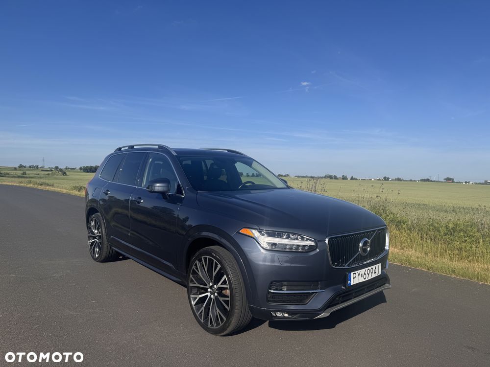 Volvo XC 90 - 1