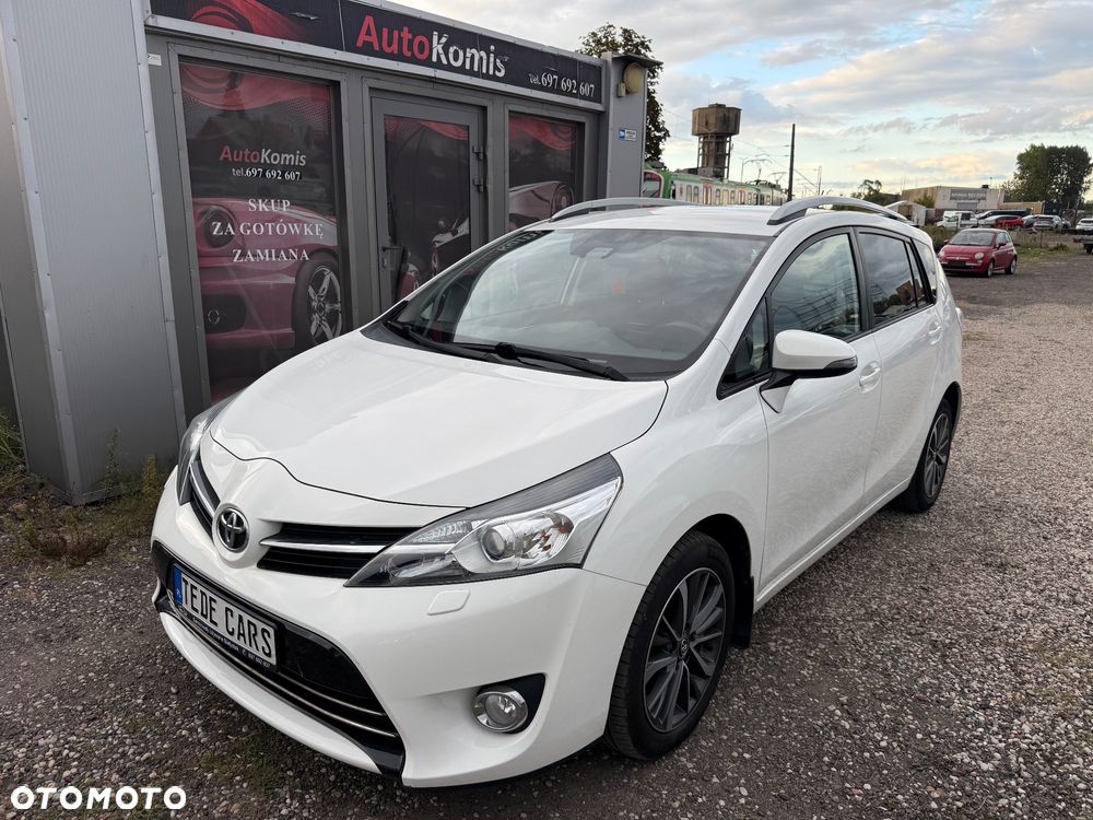 Toyota Verso - 2