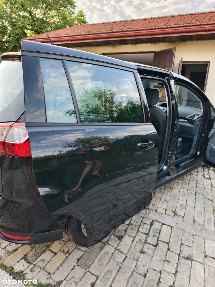 Ford Grand C-MAX - 7