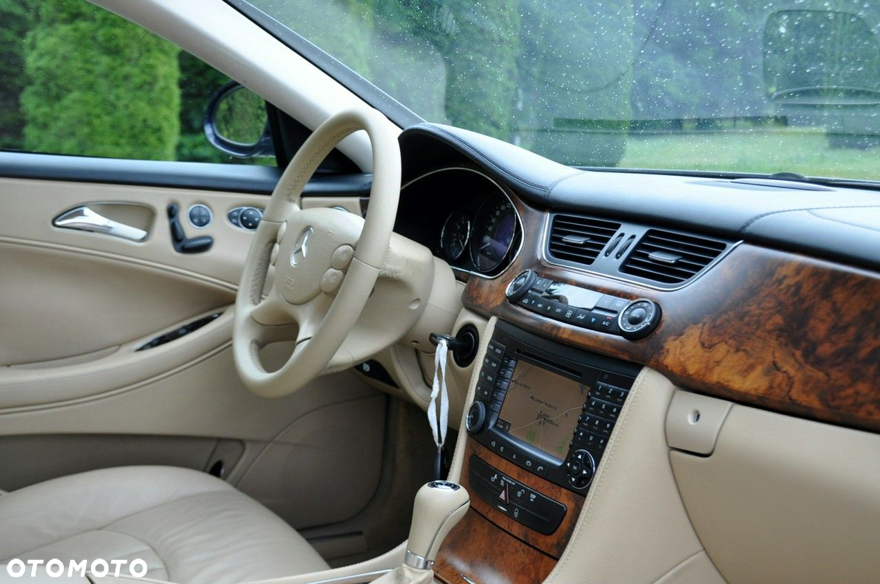 Mercedes-Benz CLS - 18
