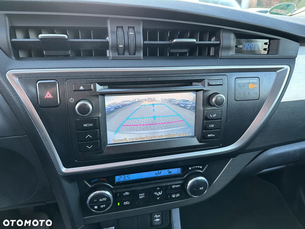 Toyota Auris - 14