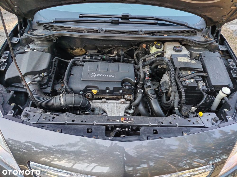 Opel Astra 1.4 Turbo - 15