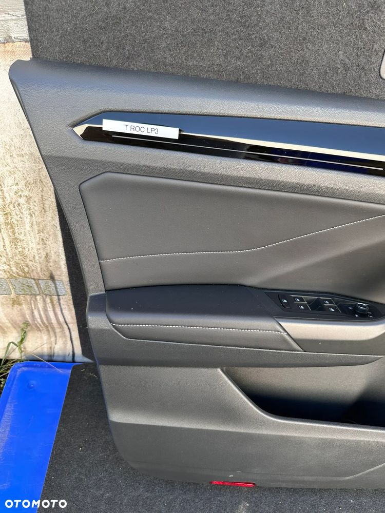 Tapicerka boczek drzwi lewy przód VW T-Roc - 3