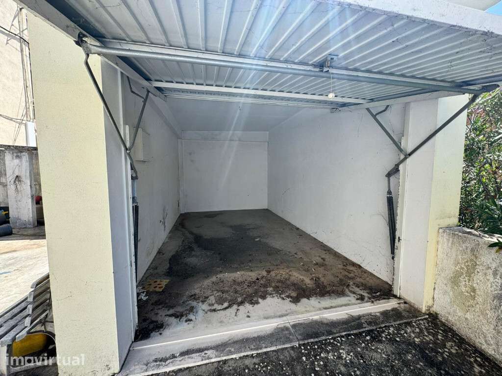 3 Garagens  com logradouro em zona do Bairro Norton de Matos - Grande imagem: 3/3