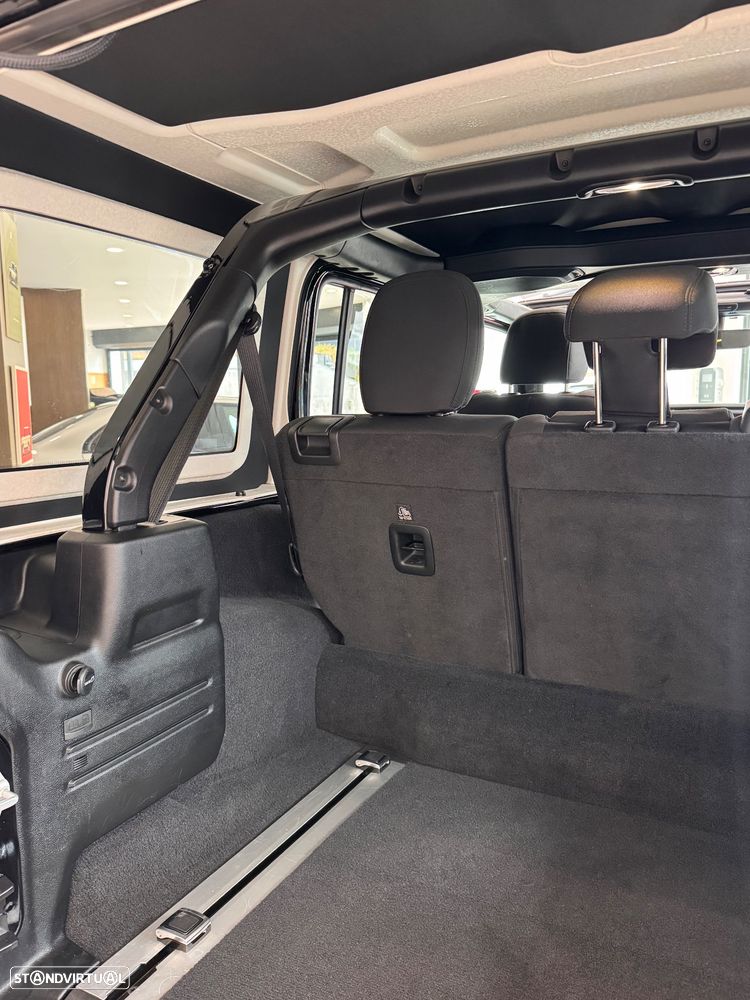 Jeep Wrangler - 9
