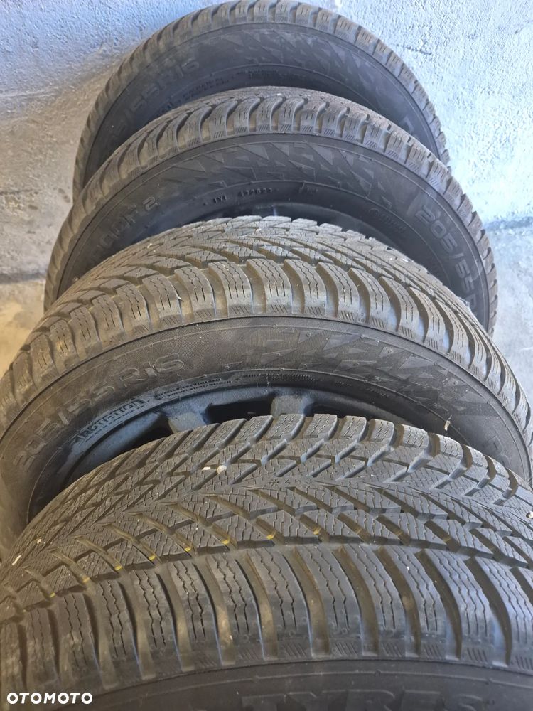 BMW Seria 3 320i - 27
