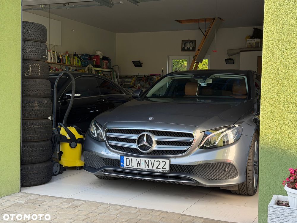 Mercedes-Benz Klasa E 220 d Business Edition 9G-TRONIC - 36