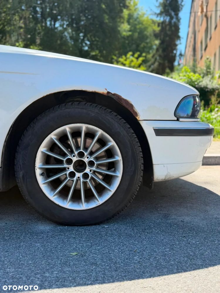 BMW Seria 5 - 10