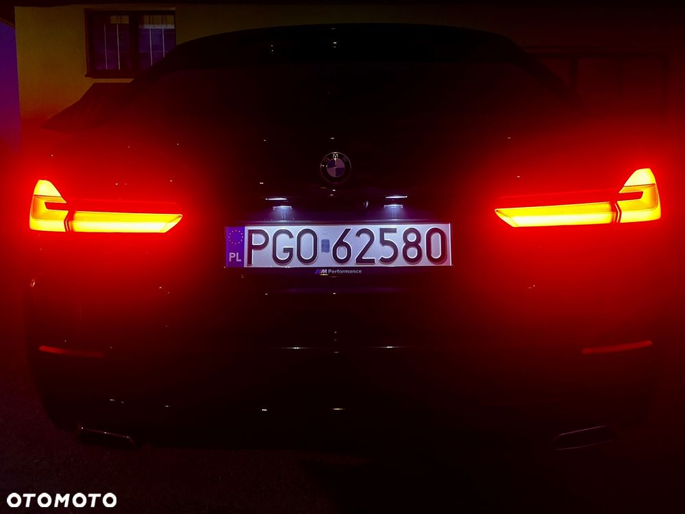 BMW Seria 5 ver-530e - 26