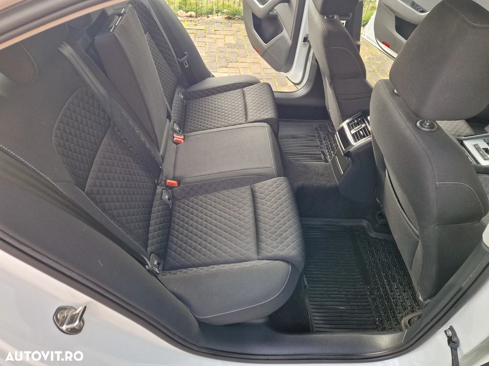 Skoda Superb 2.0 TDI DSG Ambition - 21