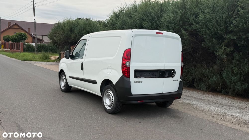 Opel Combo - 12