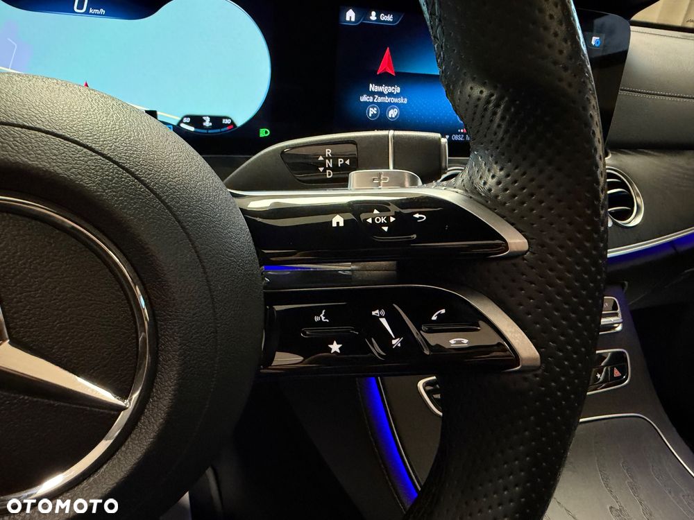 Mercedes-Benz Klasa E - 23