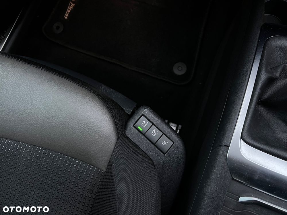 Citroën C4 Picasso 1.2 PureTech Exclusive - 23