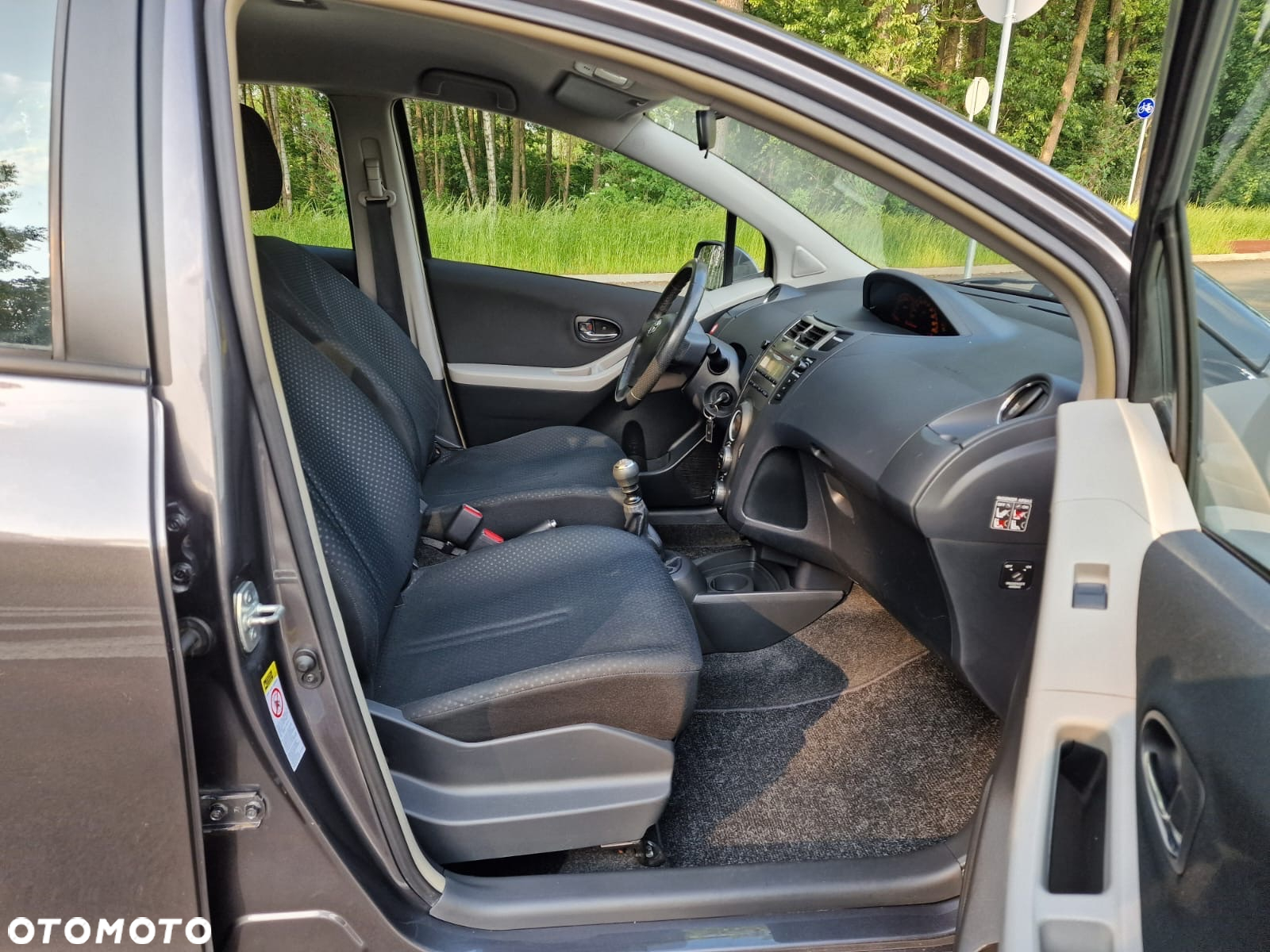 Toyota Yaris 1.33 Sol - 8