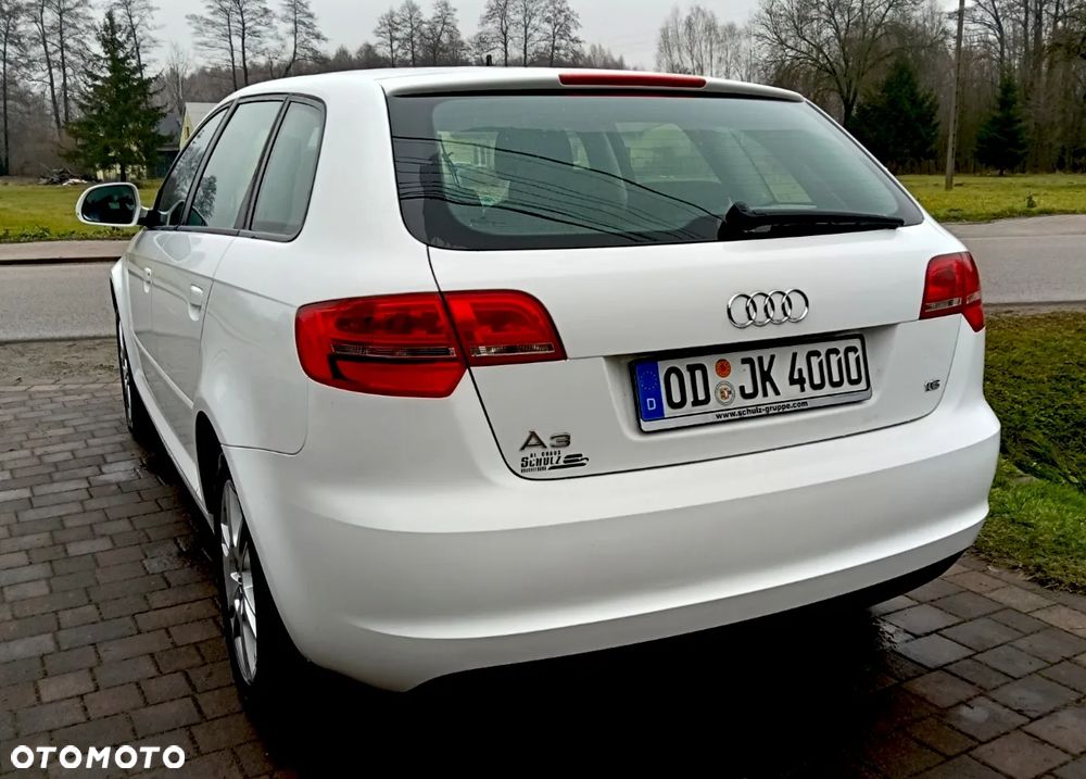 Audi A3 Sportback 1.6 Ambiente - 5