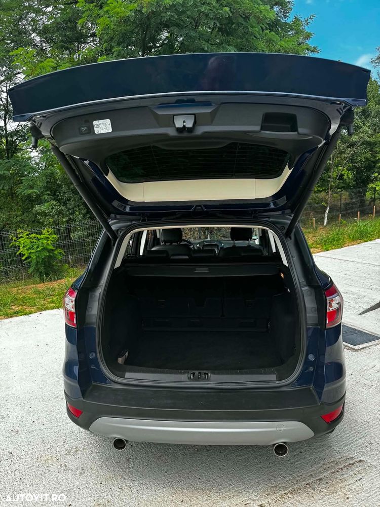Ford Kuga 2.0 TDCi 4WD Powershift Titanium - 2