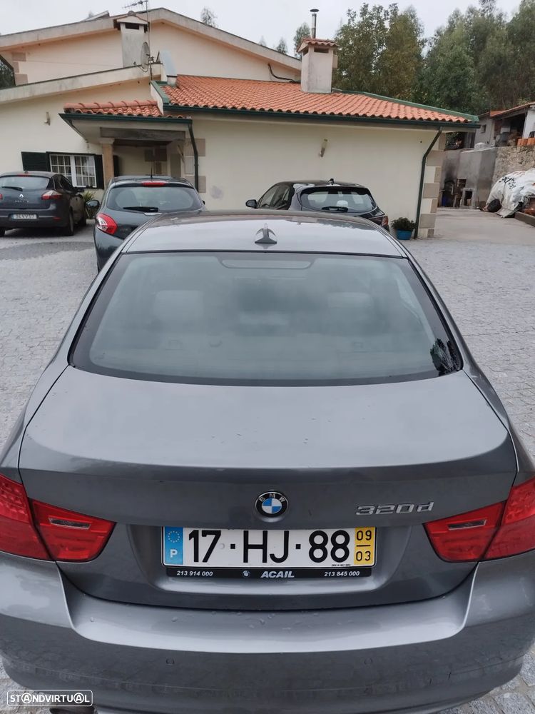 BMW 320 d - 10