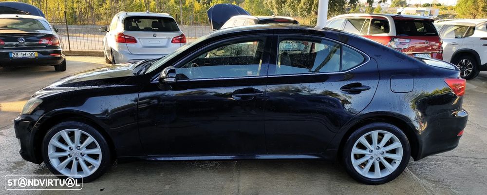 Lexus IS 220 d Luxury 2D - 7