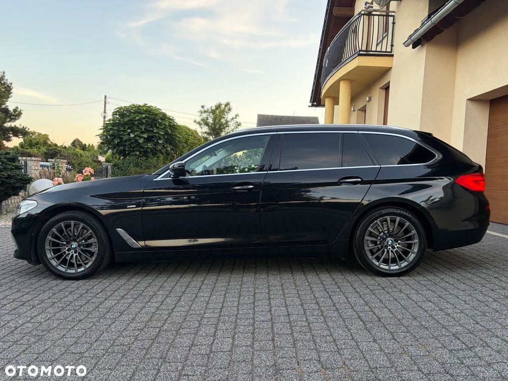 BMW Seria 5 520d xDrive Luxury Line - 3