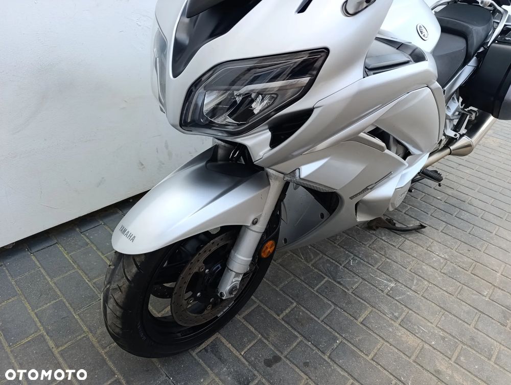 Yamaha FJR - 9