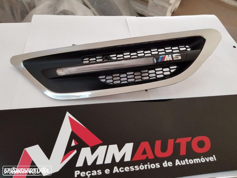 Grelhas Laterais BMW Série 5 F10 / F11 Look M5 - 3