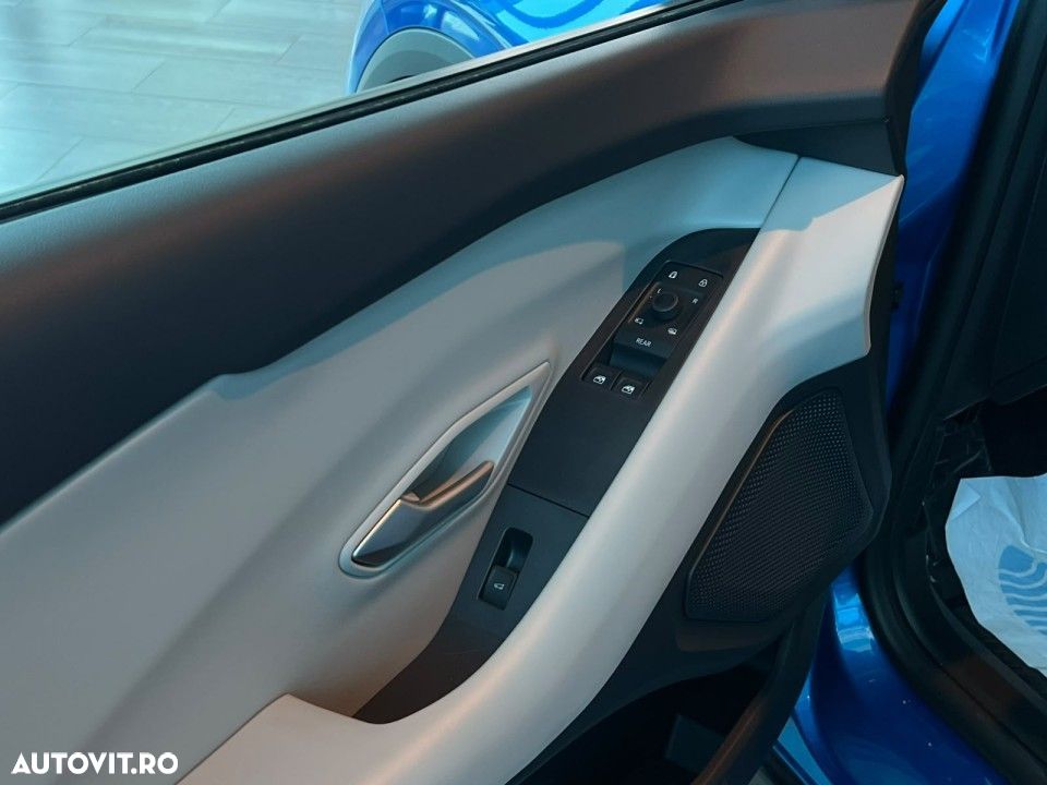 Ford Explorer RWD 52 kWh Standard Range Style - 20
