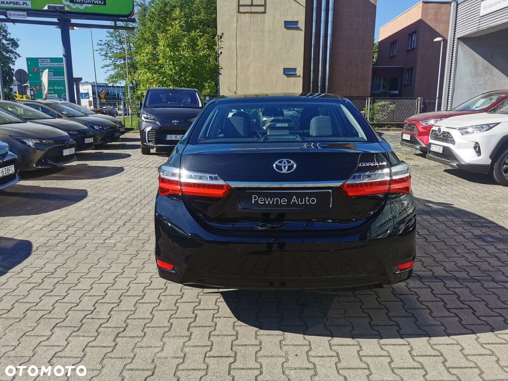 Toyota Corolla - 4